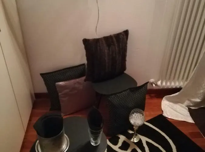 Garda House * Sandra