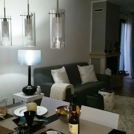 בית הארחה Garda House סנדרה