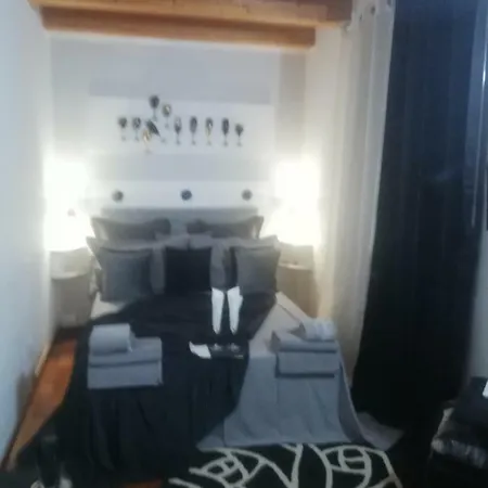 בית הארחה Garda House סנדרה