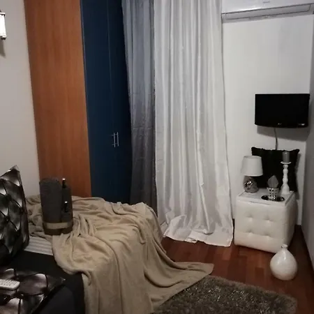 Garda House סנדרה