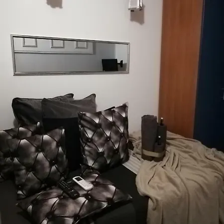 Garda House * סנדרה