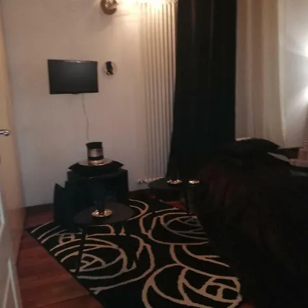 Garda House * סנדרה