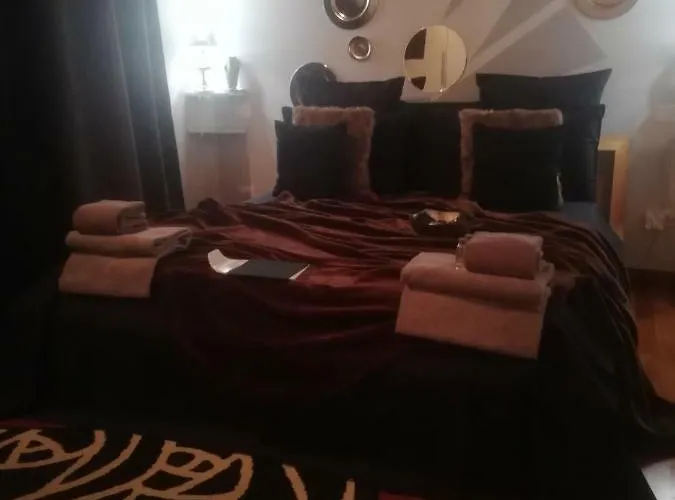 بيت ضيافة Garda House ساندرا