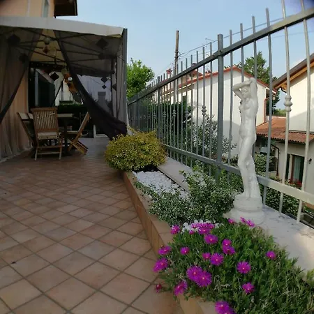 Vendégház Garda House